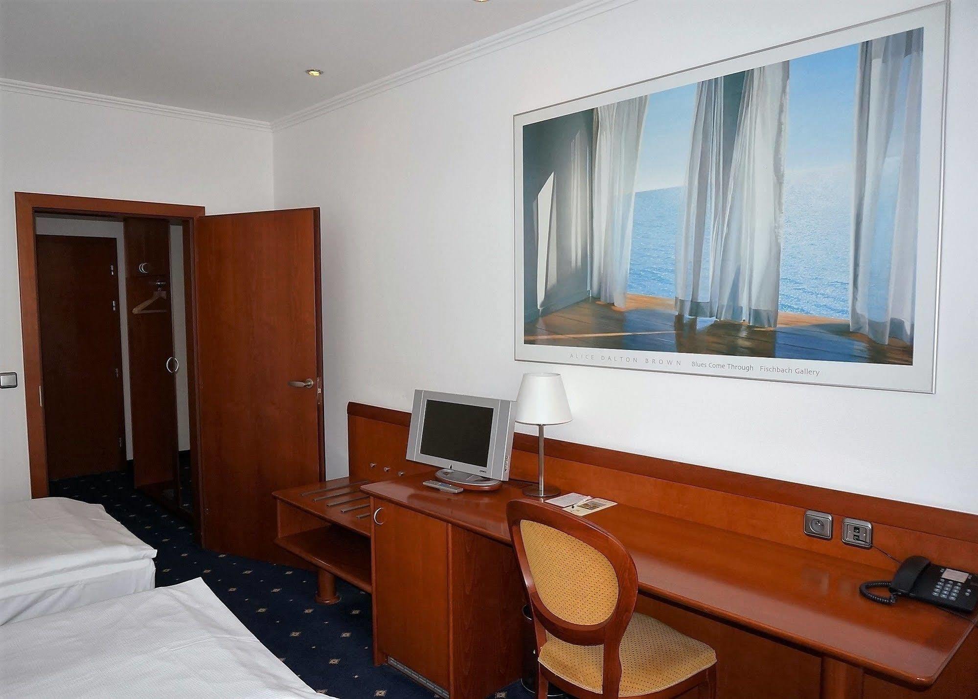 Hotel Coronet Praga Zewnętrze zdjęcie